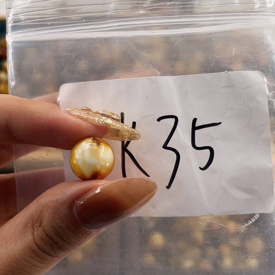 琥珀未镶嵌裸石11.9福利