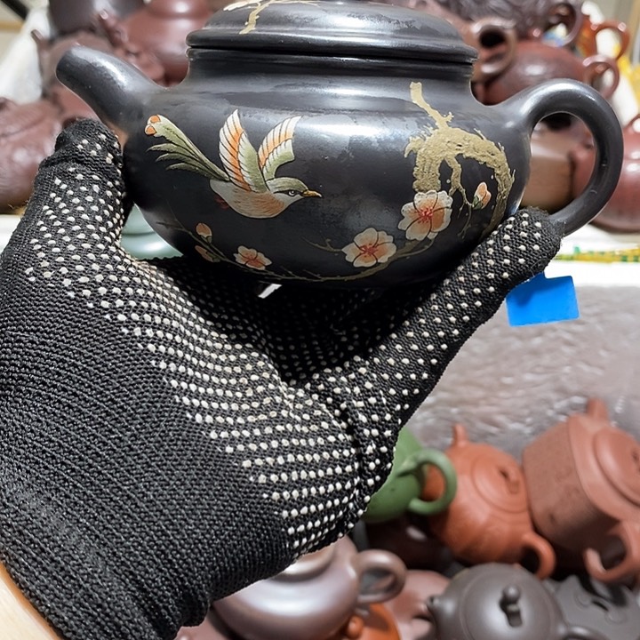 紫砂茶壶微瑕微笑