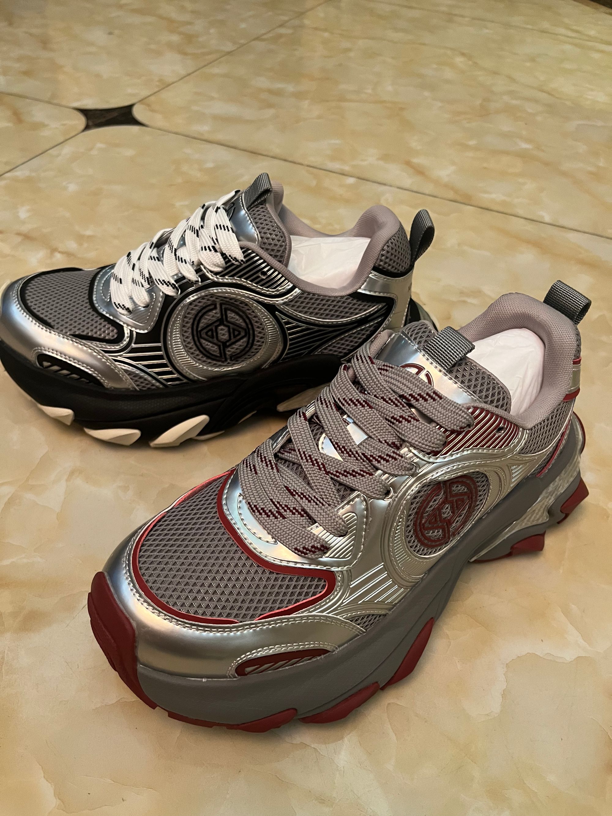 老爹鞋增高透气车缝线时尚休闲鞋跑鞋男士潮流网面百搭厚底拼接