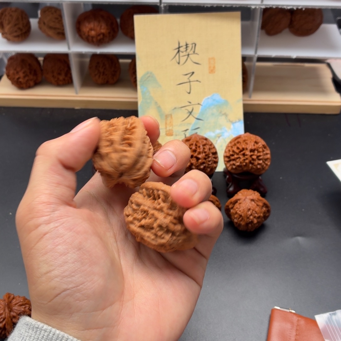 文玩核桃把件麦虎全品40