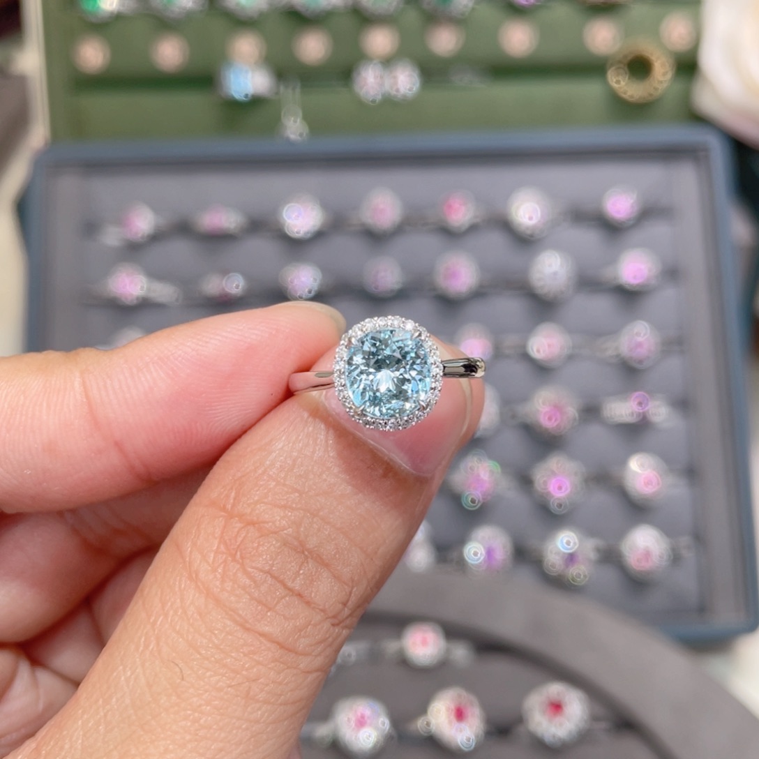 海蓝宝石戒指18K金镶嵌1.93ct 