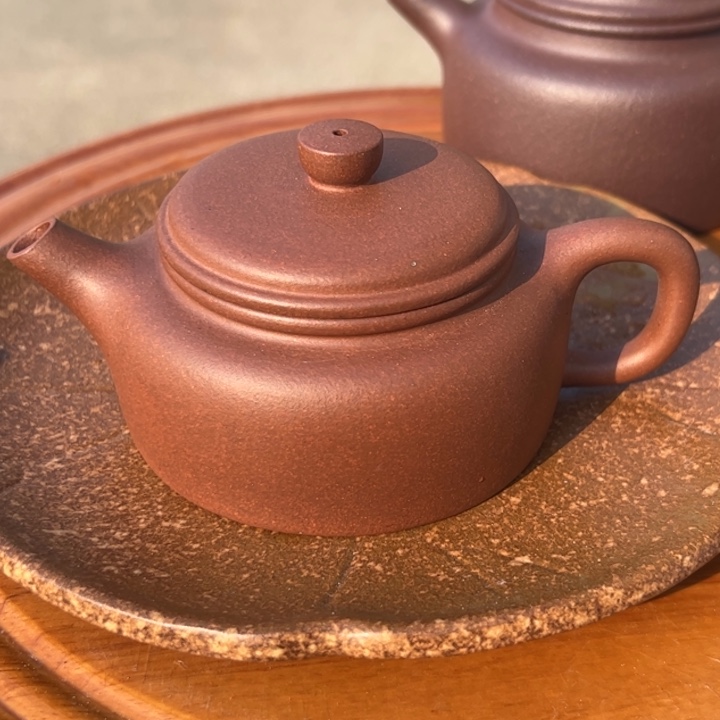 紫砂茶壶150cc底槽青扁得中