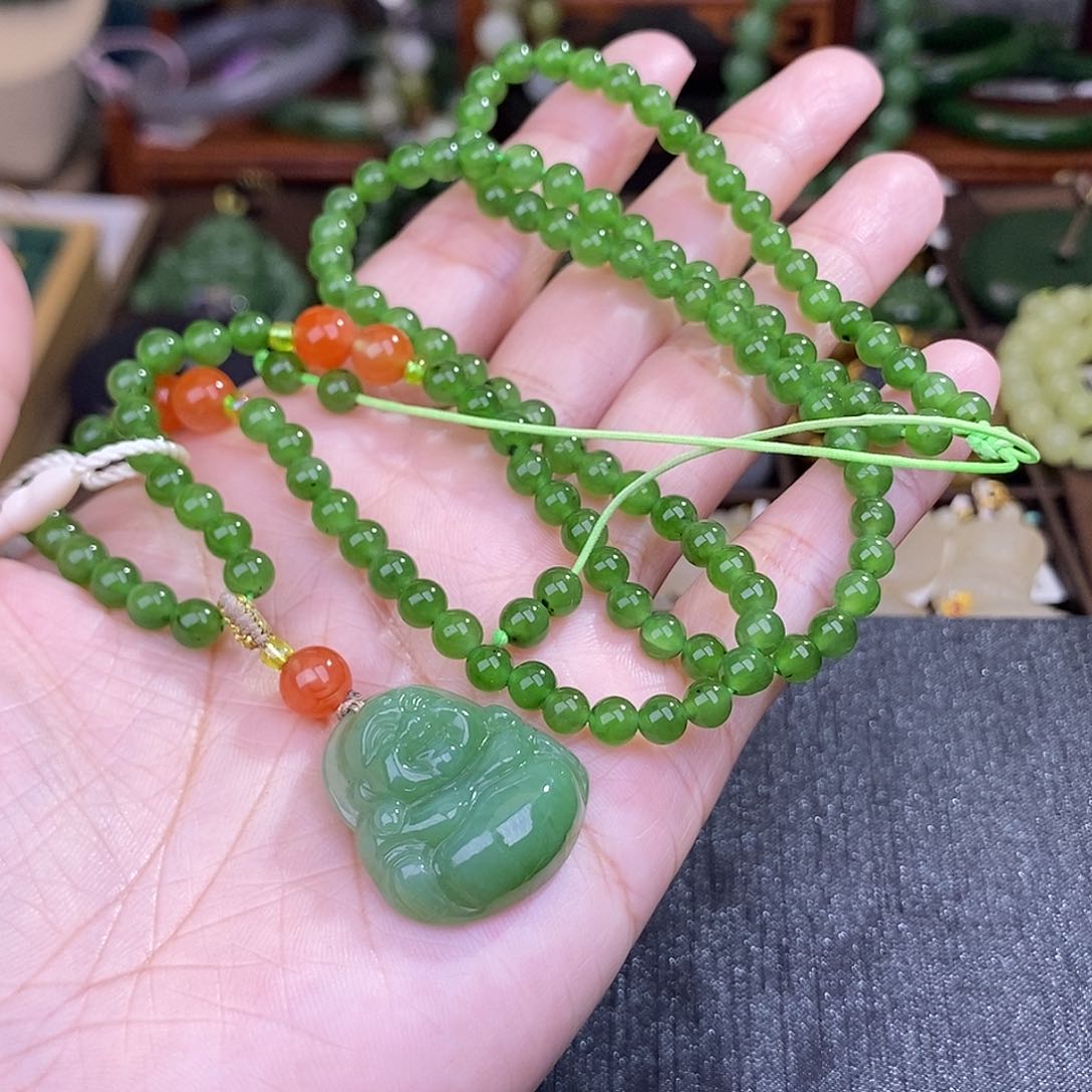 和田玉碧玉老料清货价约5MM套链未镶嵌