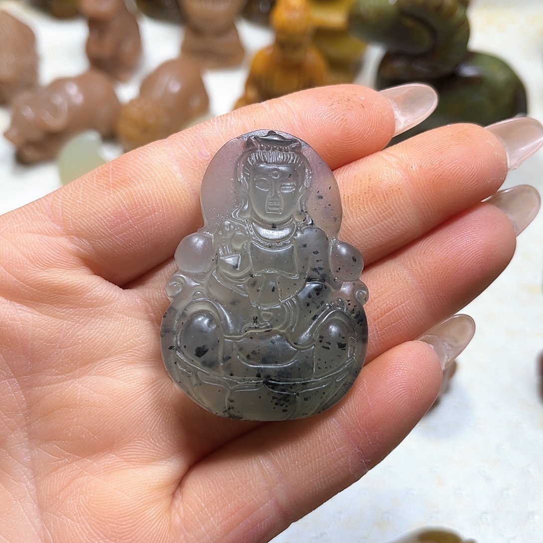 白玉菩提吊坠白玉菩提吊坠