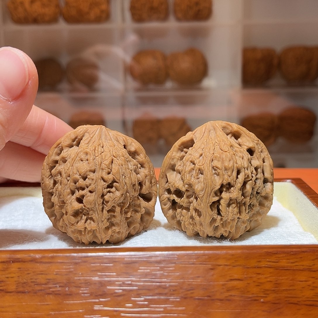 吊坠文玩核桃42全品对歪南疆石……