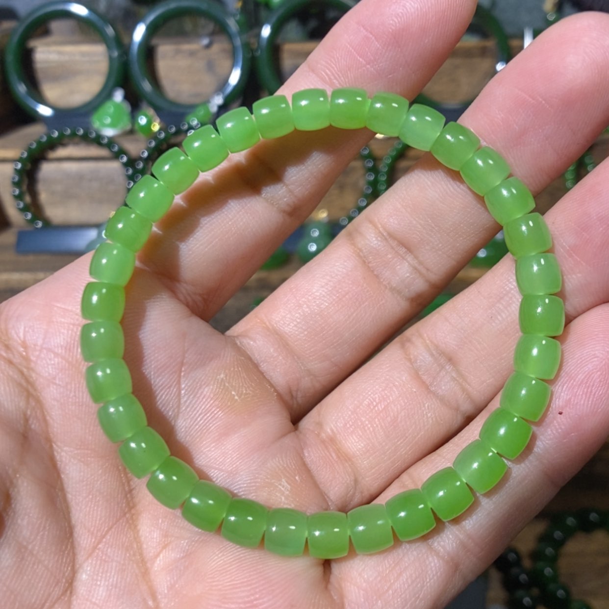 【闪购商品】吊坠(不含链)未镶嵌和田玉俄料苹果绿手串 6