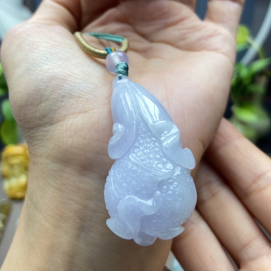 翡翠未镶嵌颈饰吊坠