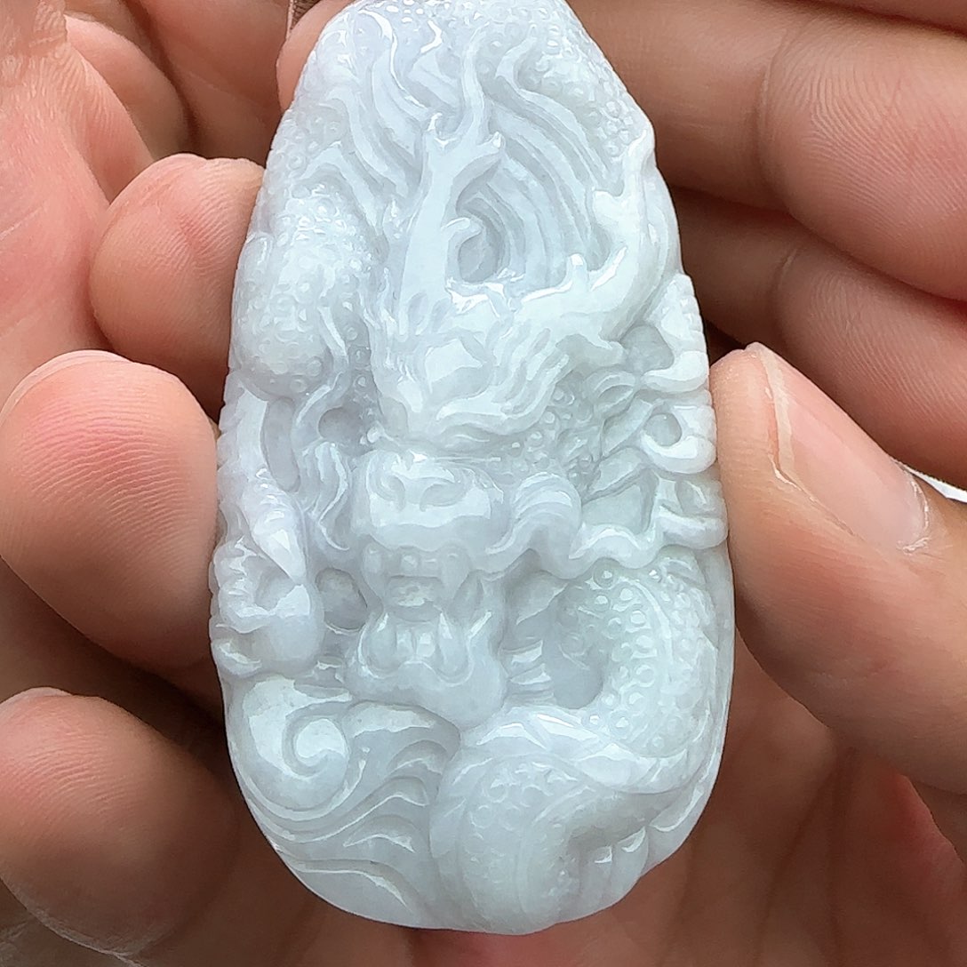 翡翠颈饰未镶嵌夜*深翡翠