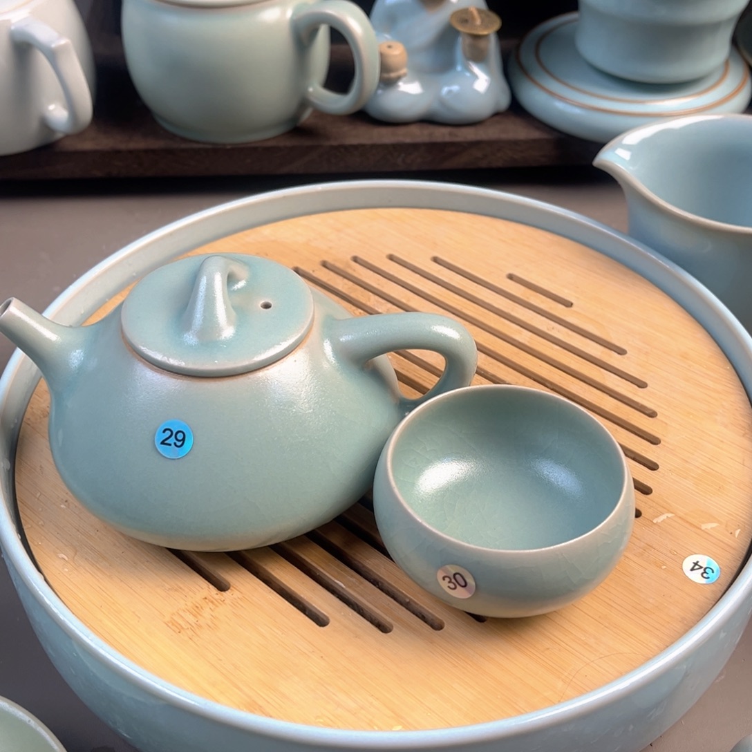 摆件陶瓷仿古工艺等多方面入手进行