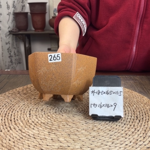 紫砂花盆柴烧竹刻抽角六方265