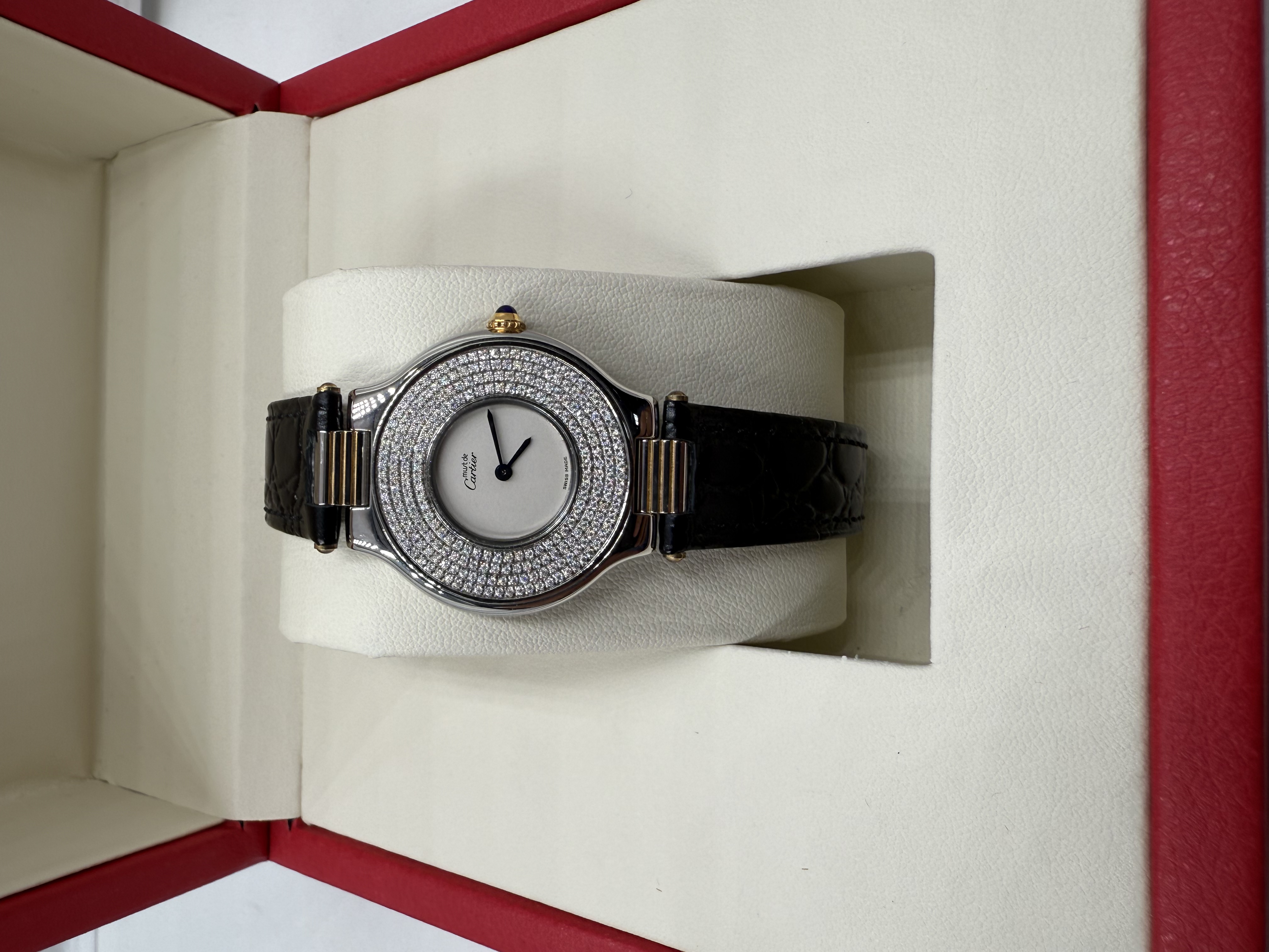 95新 Cartier/卡地亚 石英腕表/后镶钻/211