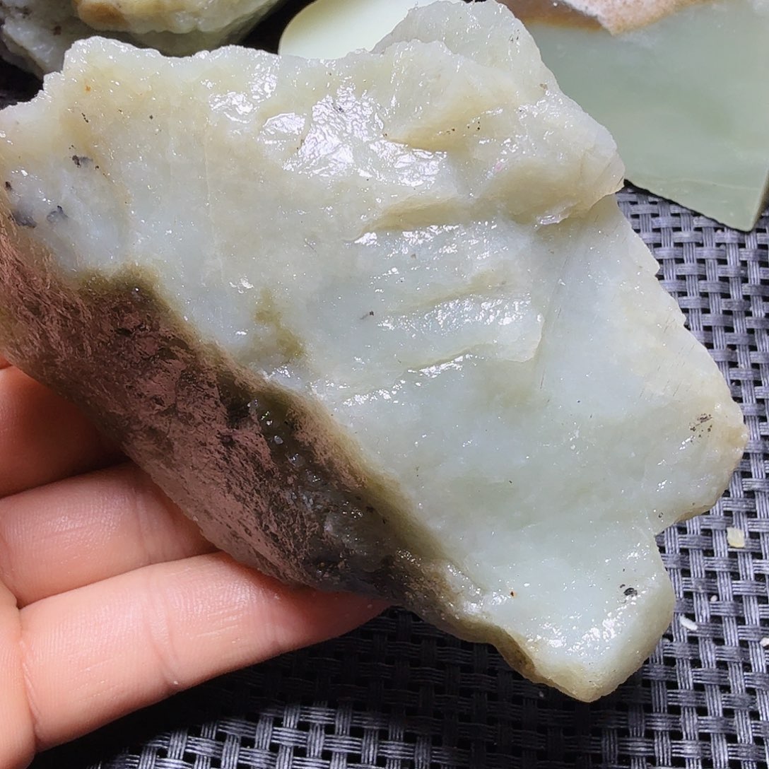 和田玉（糖玉）未镶嵌珠宝半成品