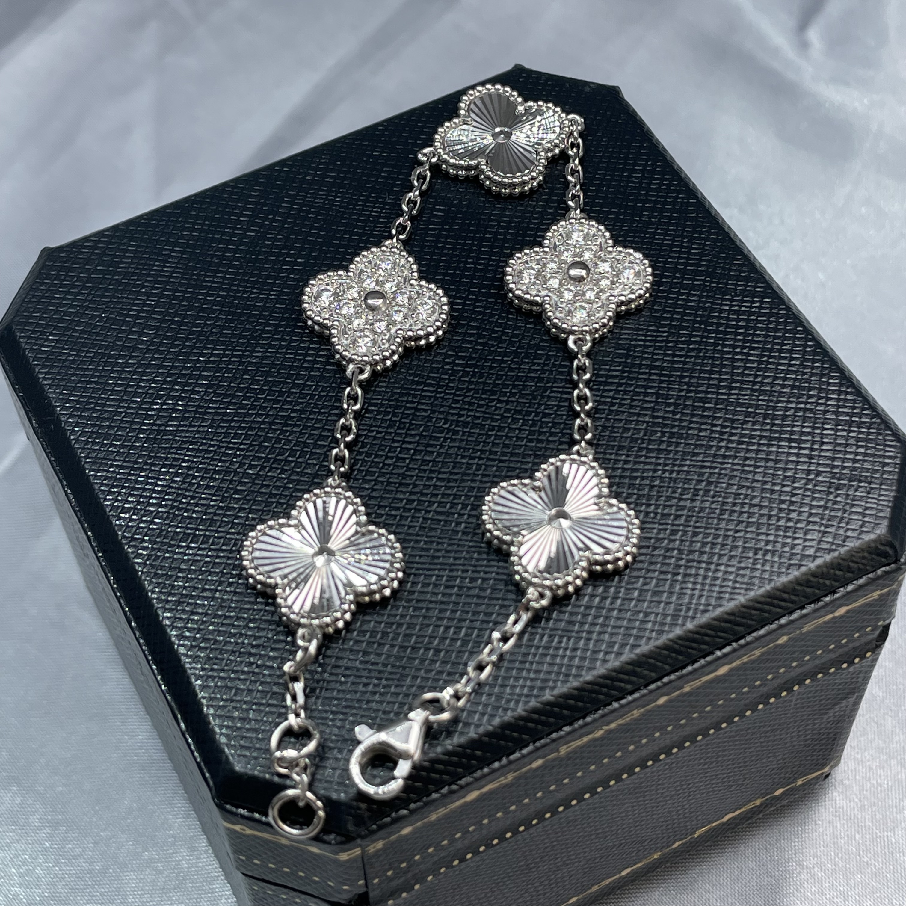 晴书珠宝铂金花花手链15mm直径PT950镶嵌精致时尚百搭INS风个性女