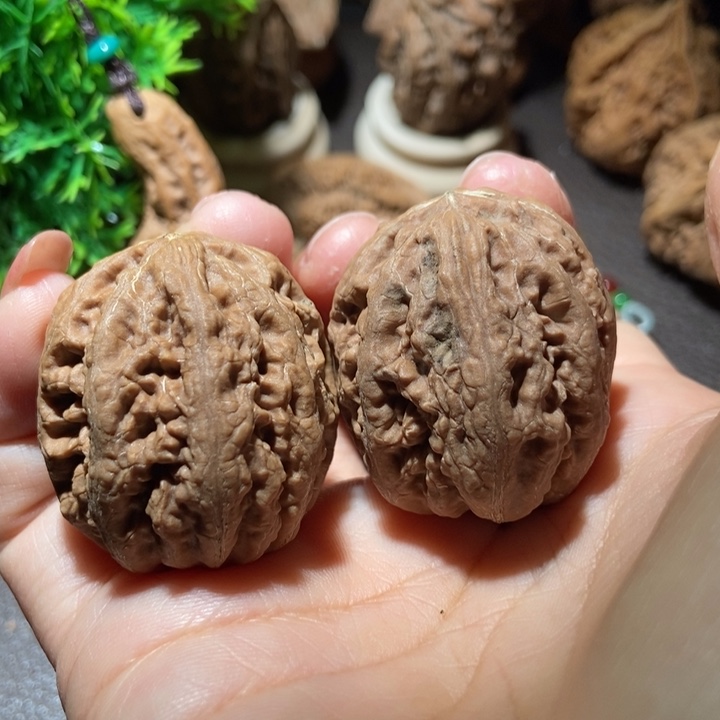 把件文玩核桃东北楸子小雪44