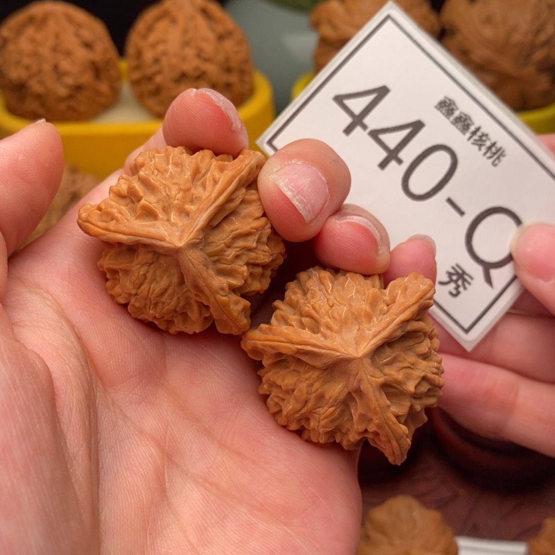 文玩核桃把件盘山奔36