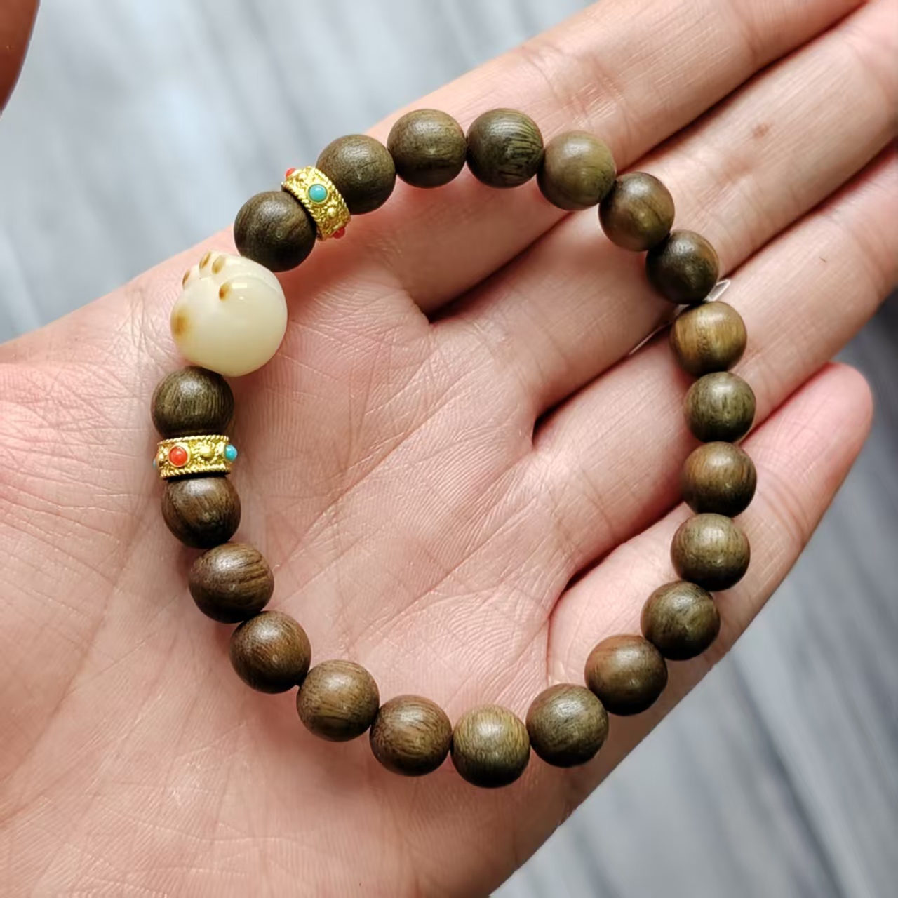 绿檀手串男女款卡8 240（无礼盒）