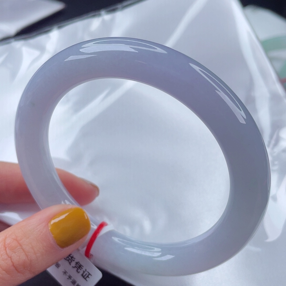 翡翠手镯未镶嵌60.7圈