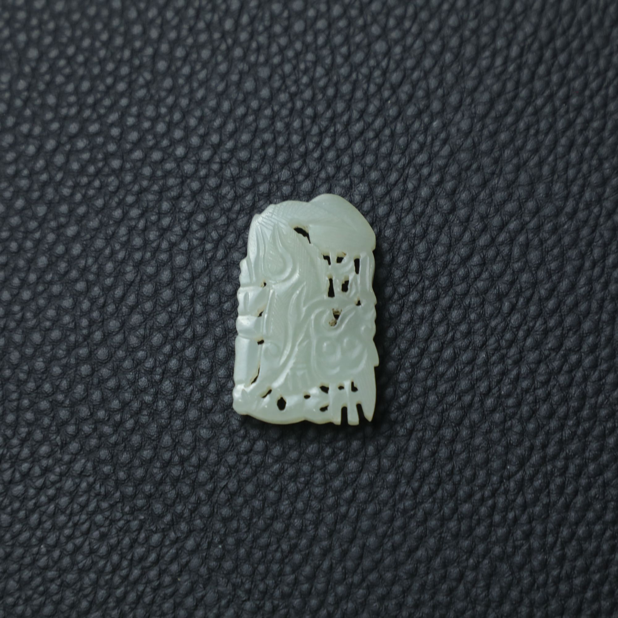 TCWWA07015清晚和田白玉麒麟佩件