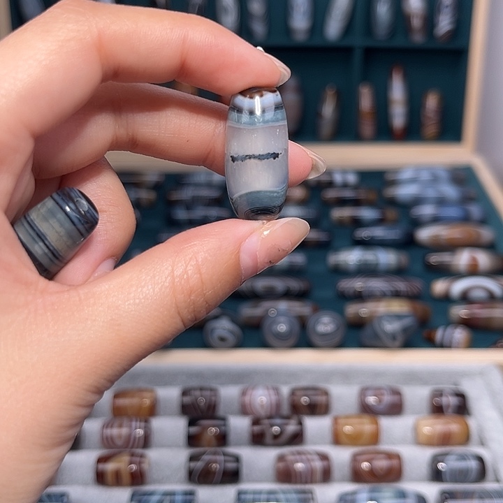 魚***叁玛瑙/玉髓合金珠宝奇石