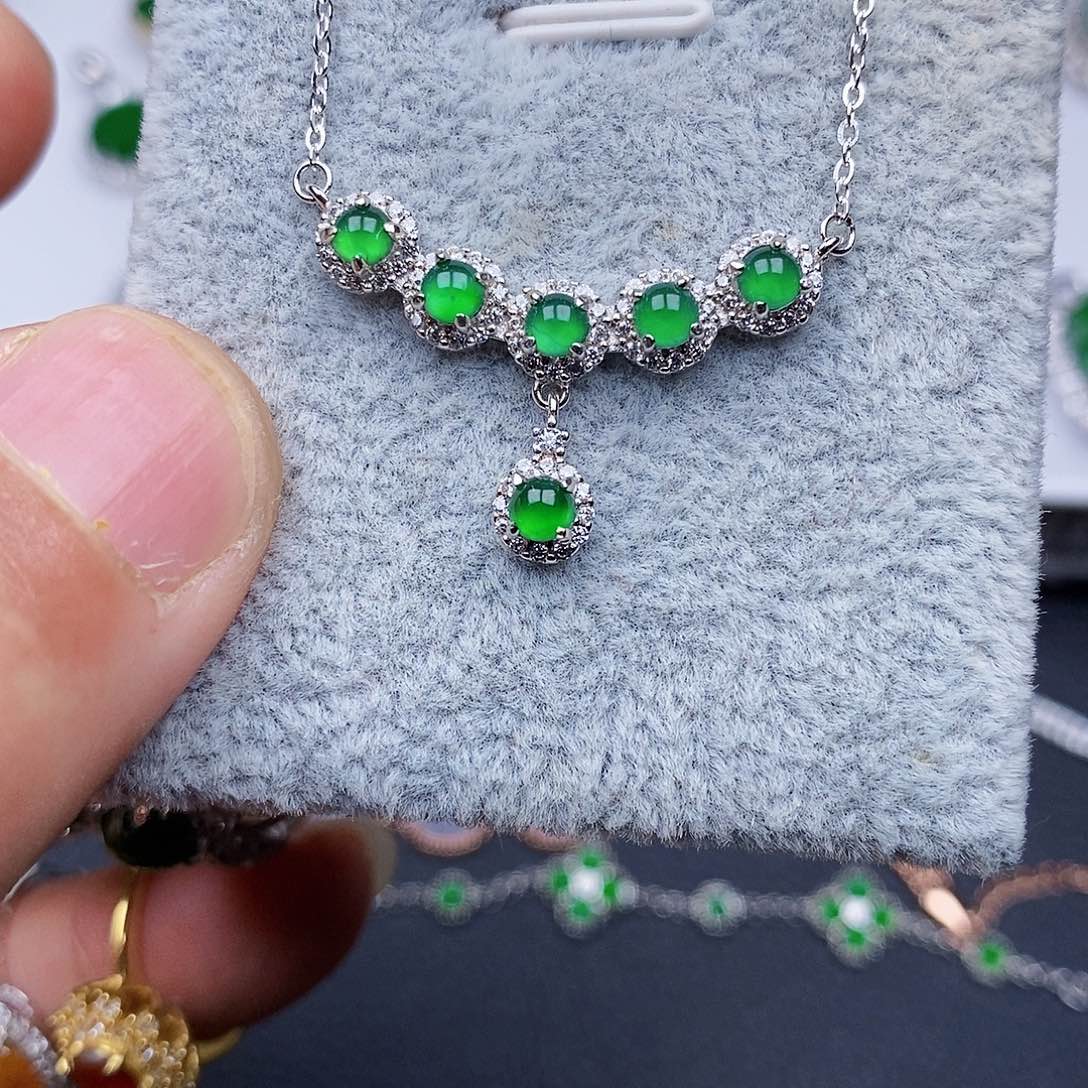 翡翠颈饰银S925镶嵌项链