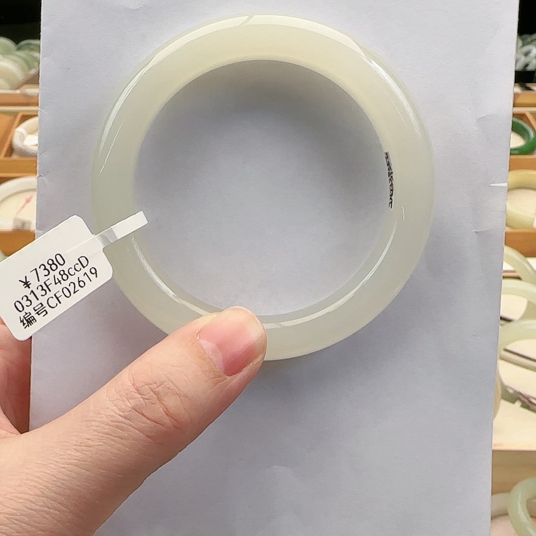 和田玉未镶嵌手镯57