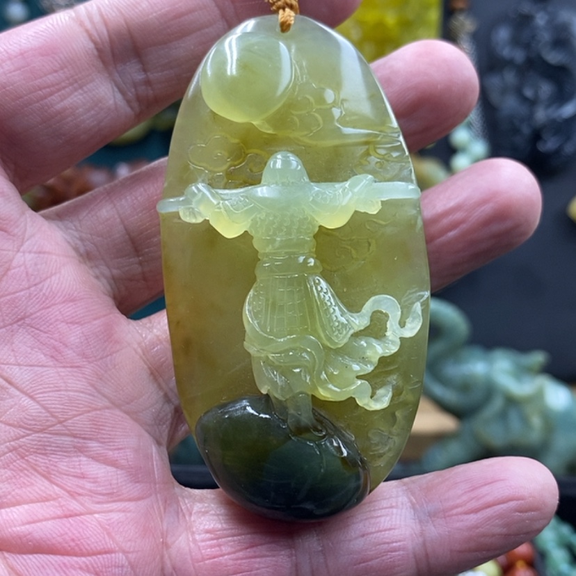 【闪购商品】未镶嵌蛇纹石玉吊坠