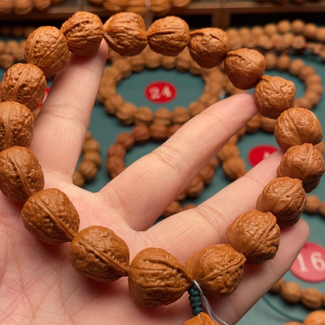 文玩核桃手串16尺寸红桃心