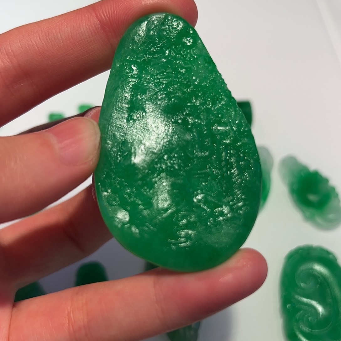 未镶嵌定制翡翠挂件