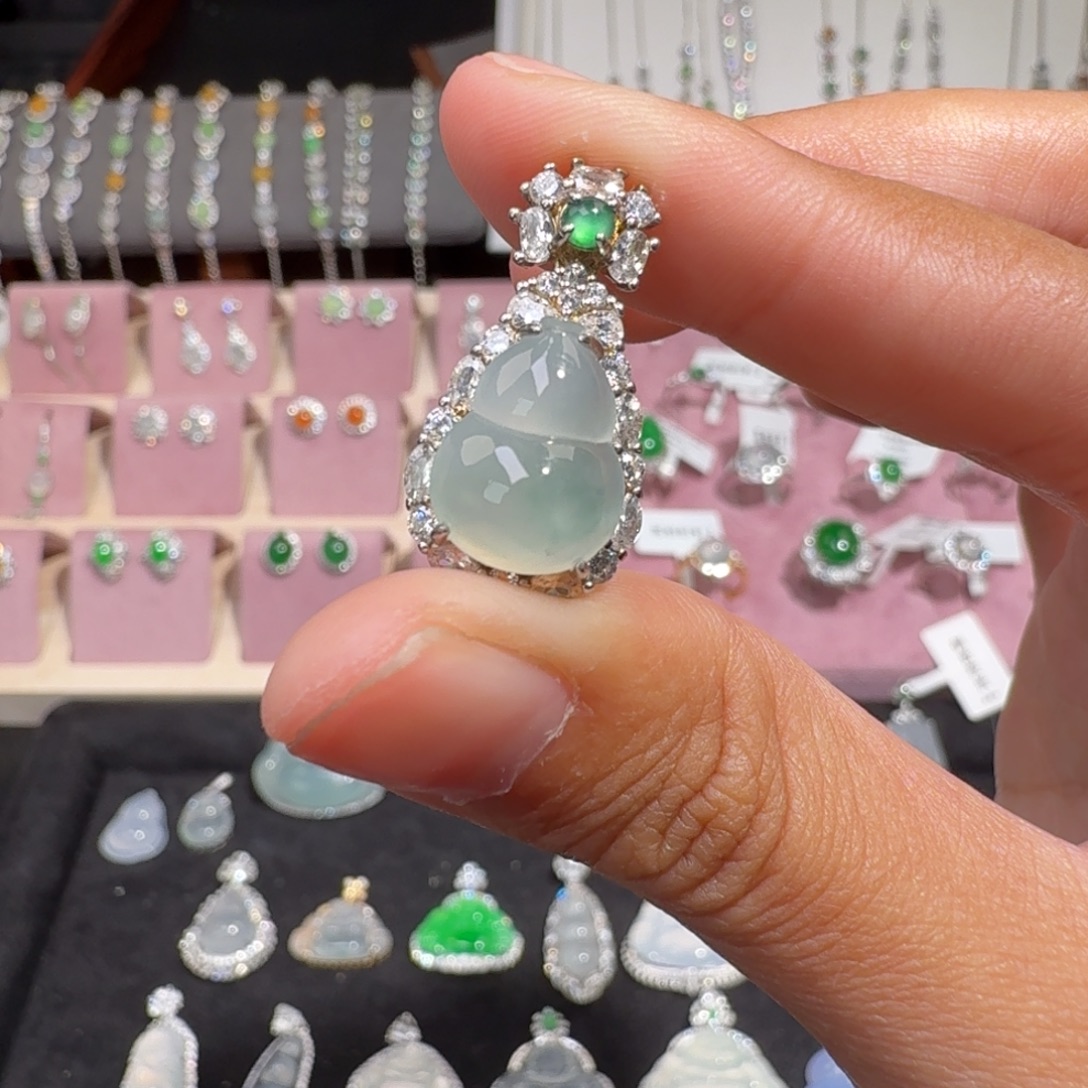 翡翠银S925镶嵌颈饰纯天然缅甸翡翠A货葫芦