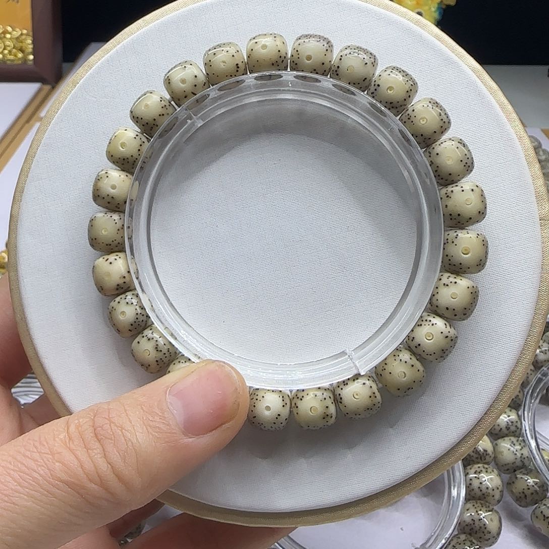 手串星月菩提星月菩提古瓷白9×8