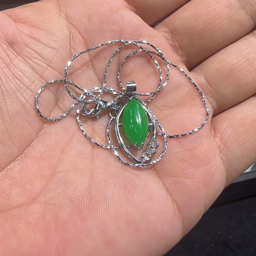 查罗石合金颈饰马来玉吊坠