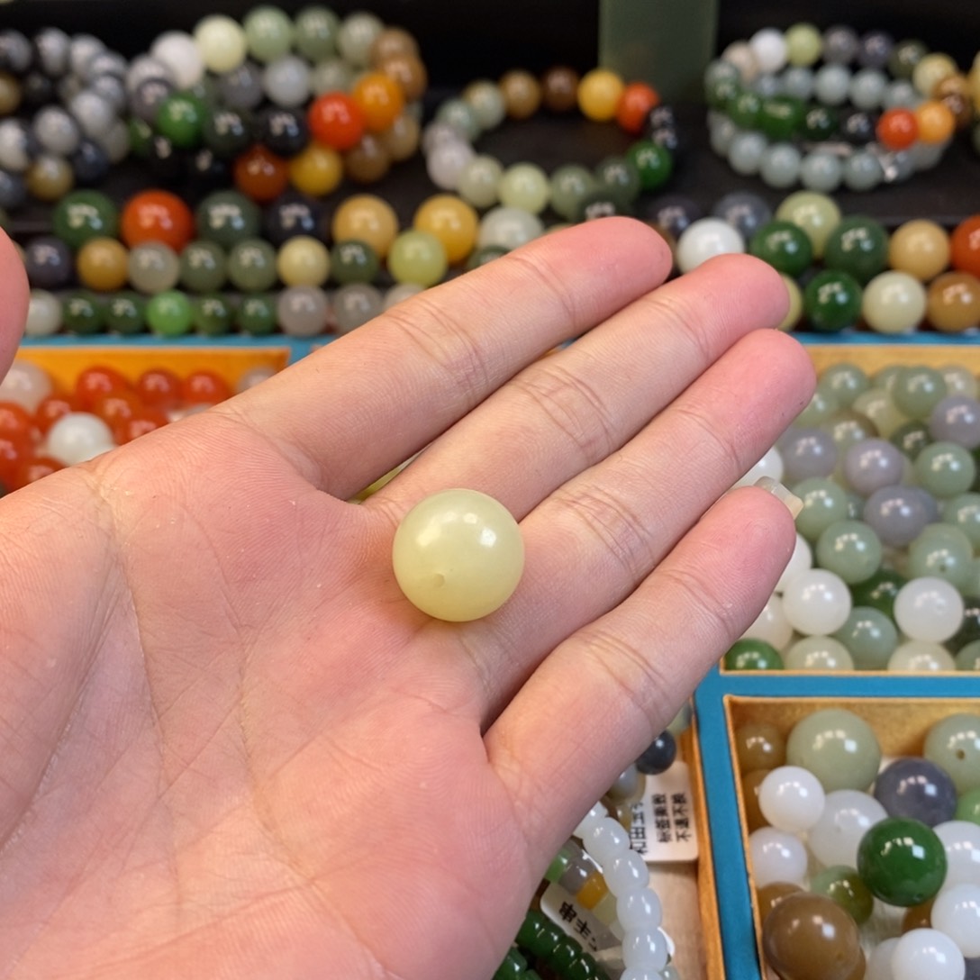 和田玉手串未镶嵌卡16黄口单珠