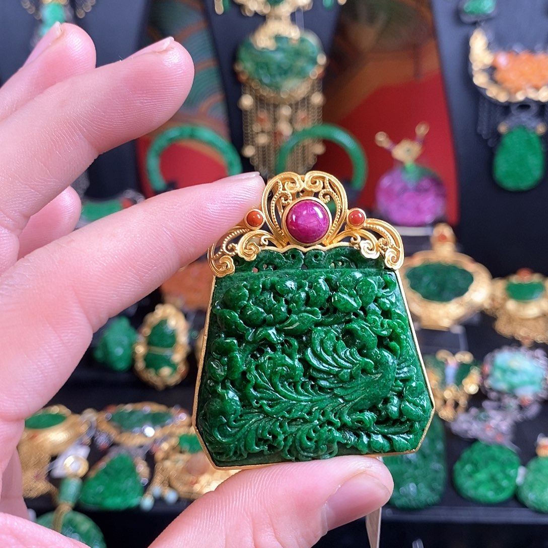 翡翠银S925镶嵌吊坠(赠链)吊坠