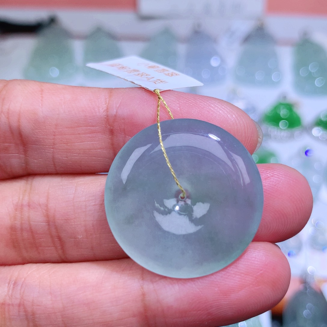 翡翠未镶嵌颈饰扣子