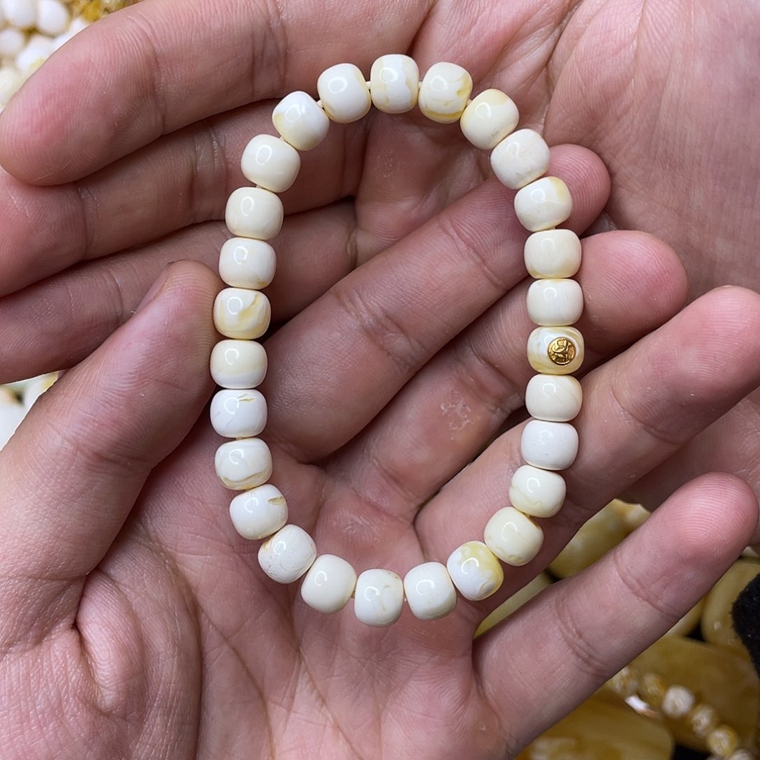 琥珀裸石未镶嵌小***?8MM