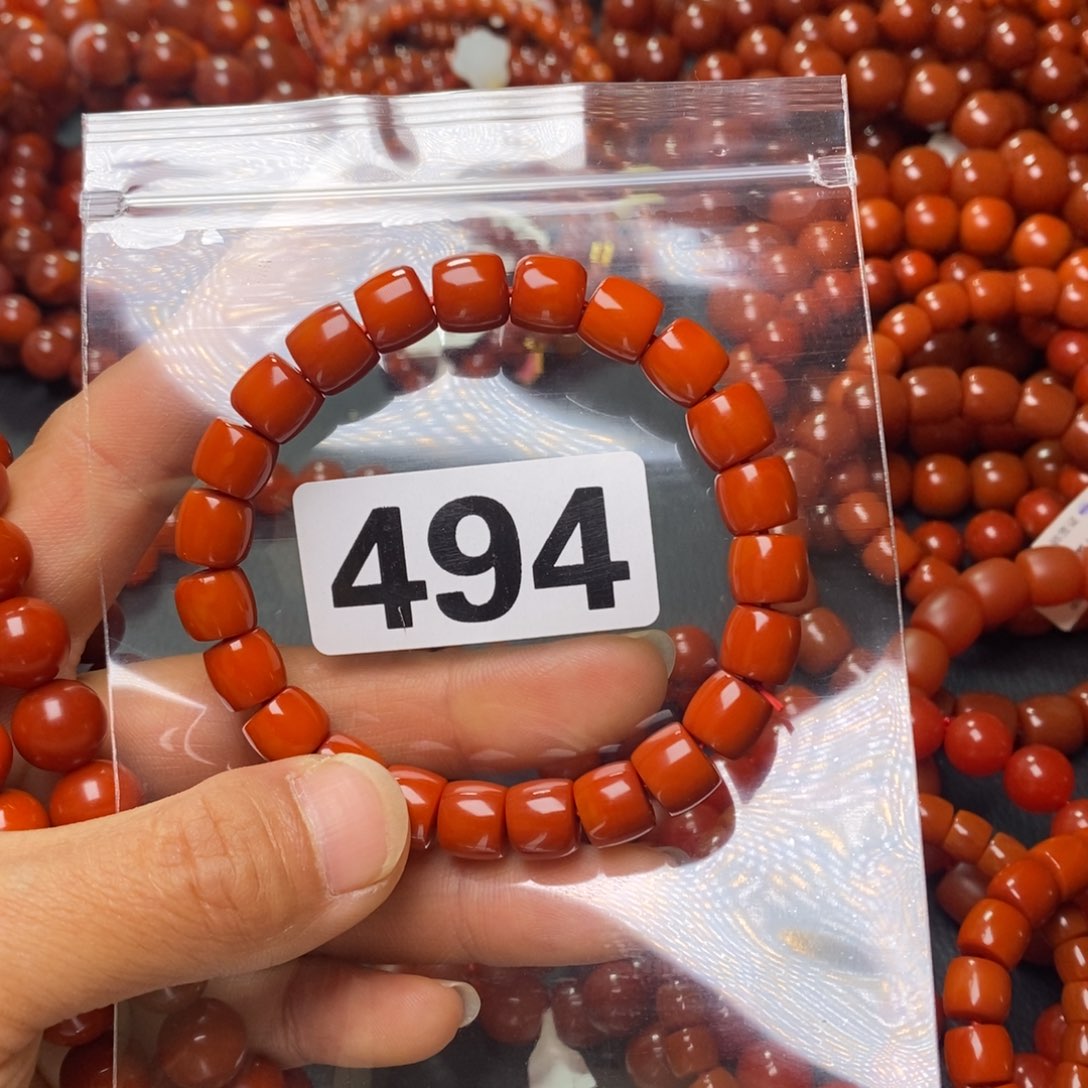 哎***喂南红玛瑙未镶嵌手链