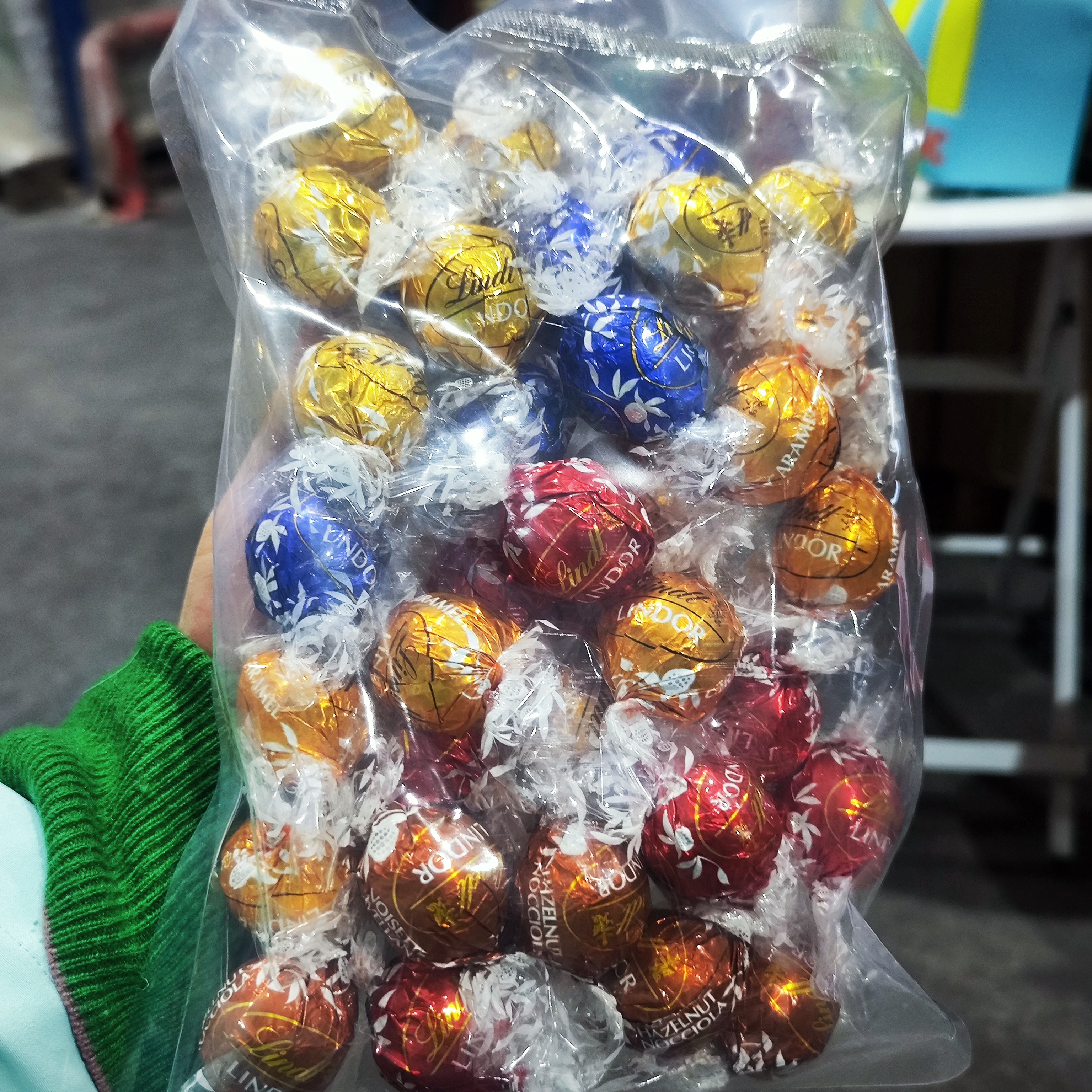 【26-7-22到期】瑞士莲软心巧克力混合装500g