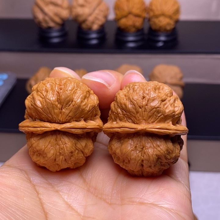 文玩核桃把件龙鳞舍利疙瘩包69