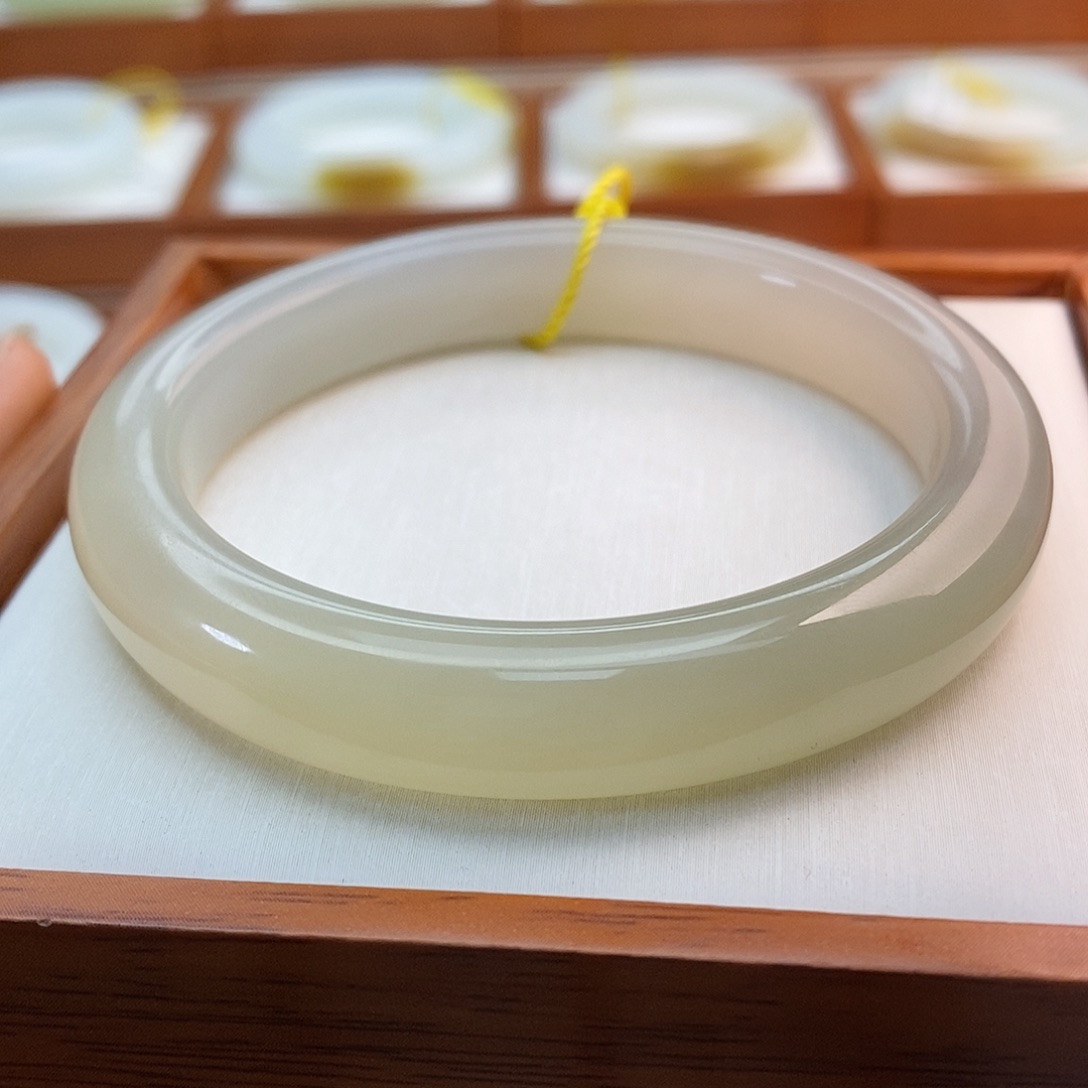 手链未镶嵌和田玉