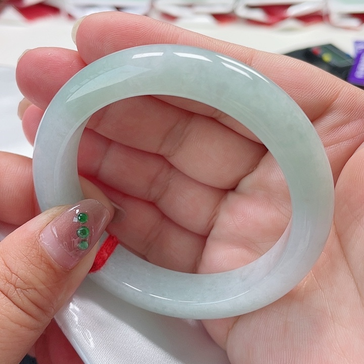 翡翠手镯未镶嵌缅甸翡翠手镯56圈