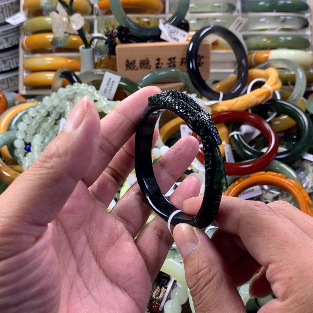 蛇纹石玉手镯未镶嵌平****福