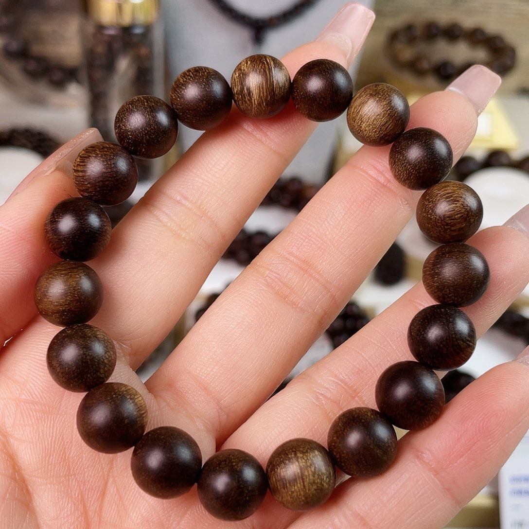 沉香手串越南富森红土沉玉化老料满瘤疤1.0