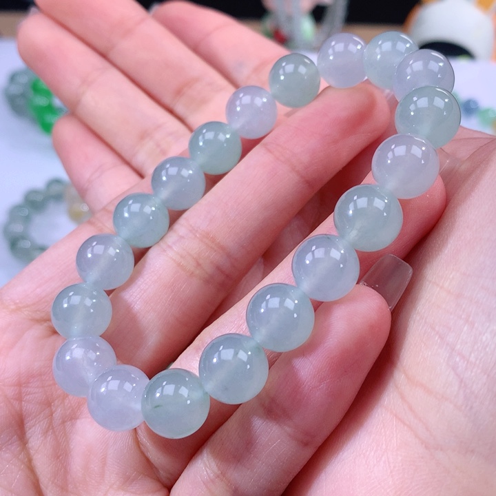 翡翠手链未镶嵌翡翠