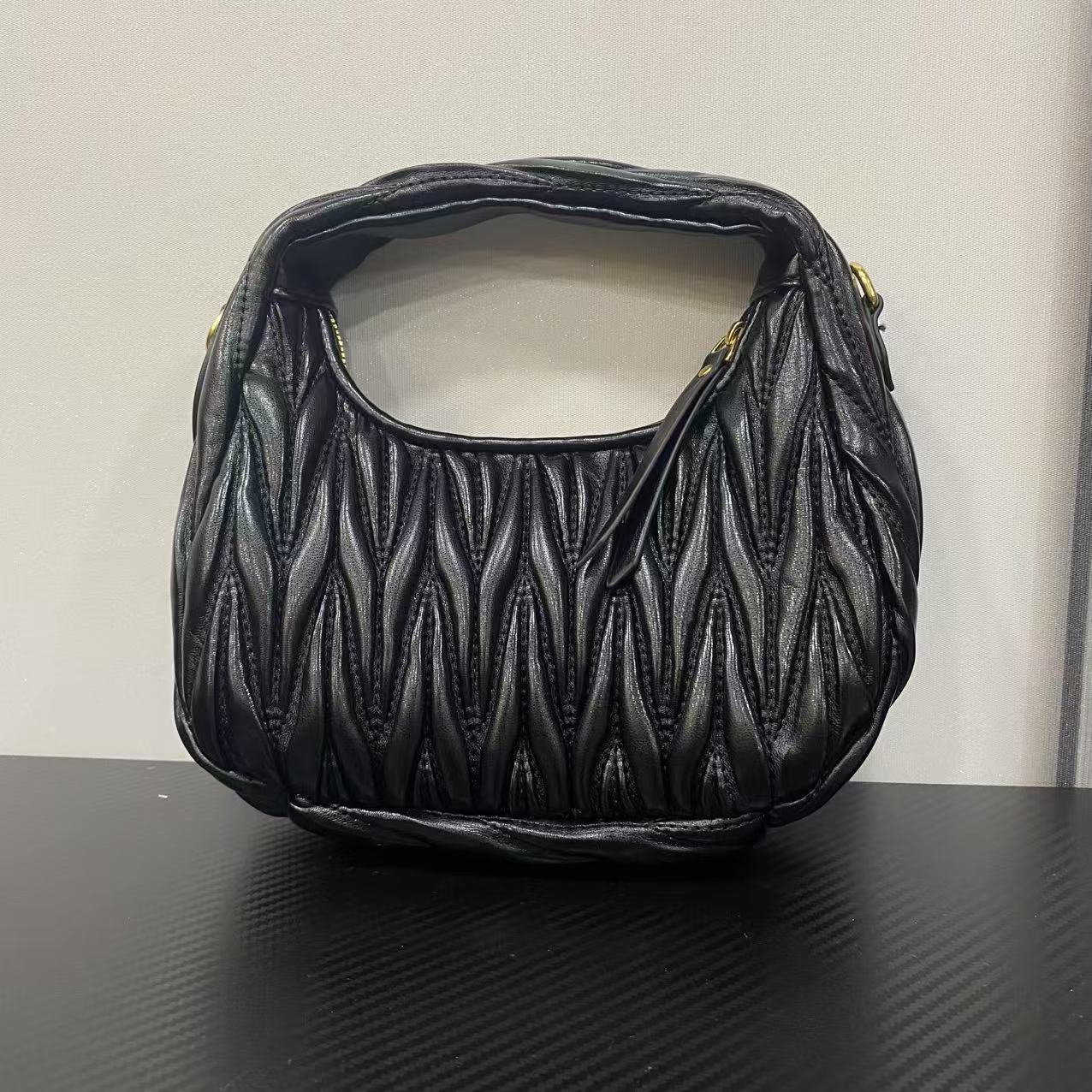轻奢高定手工真皮包-UM69003-褶皱-缪-黑