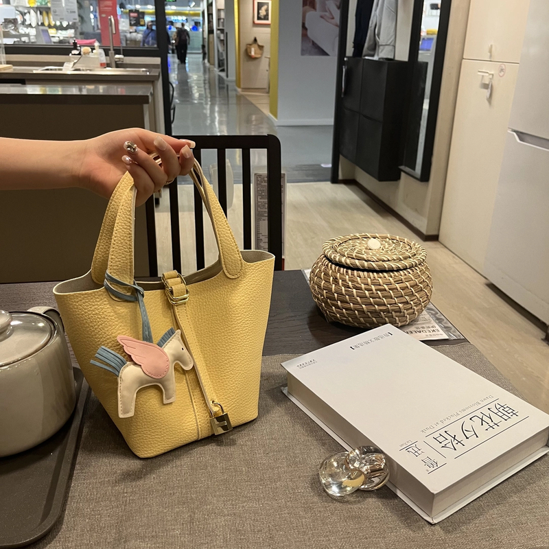 【菜篮子】春夏水桶包锁扣手提手拎包单肩斜挎包女包2025新款子母包
