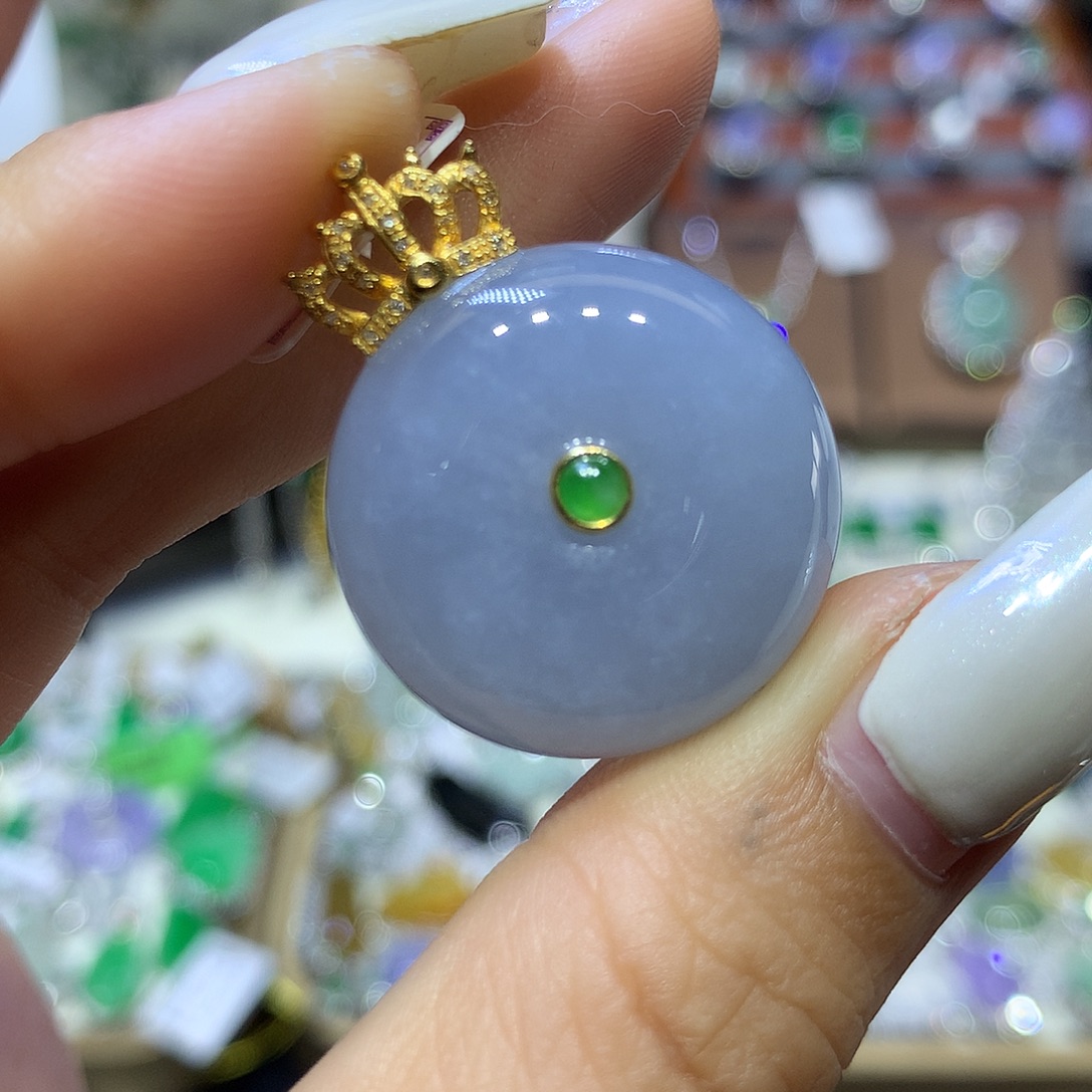 翡翠18K金镶嵌颈饰