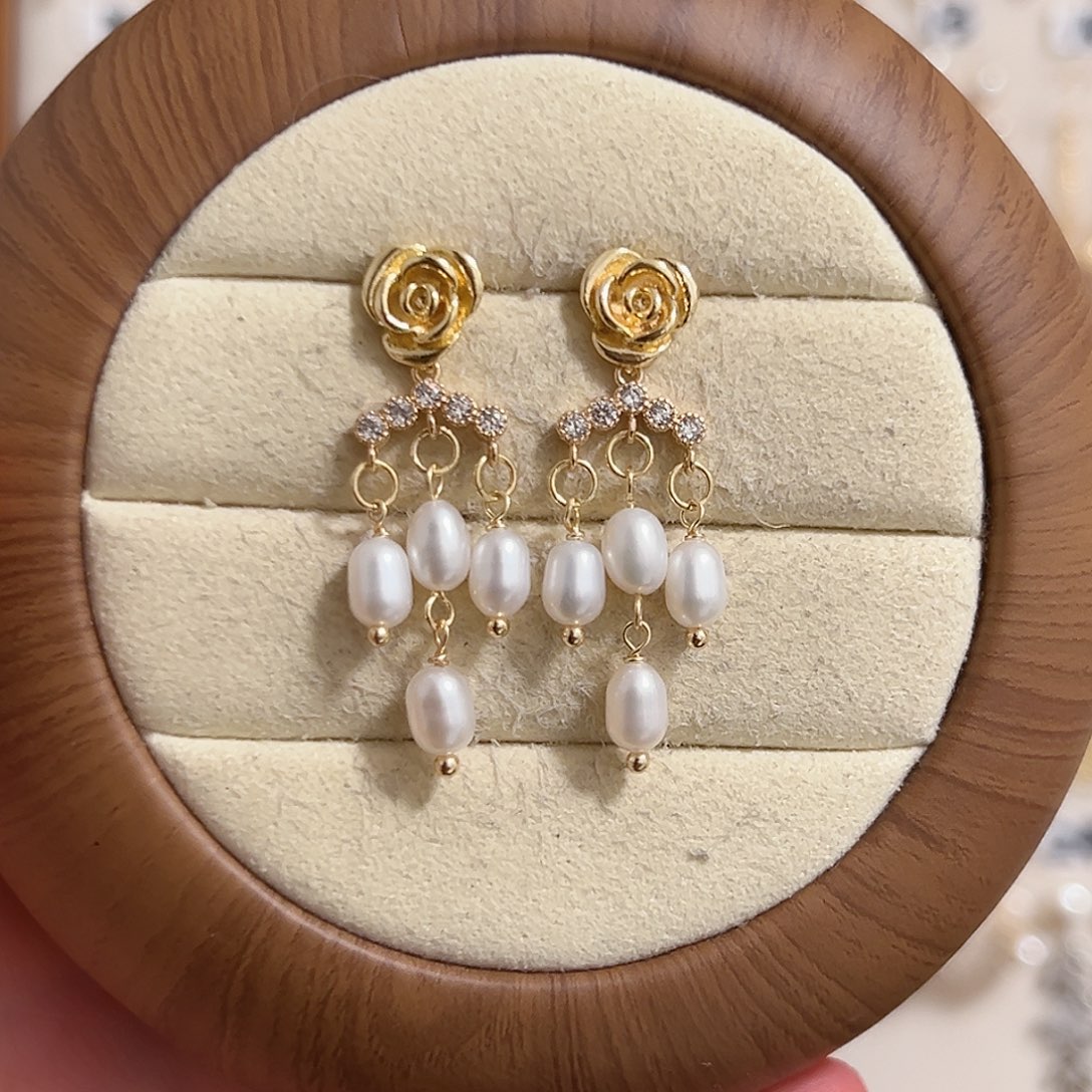 银S925镶嵌淡水珍珠耳饰