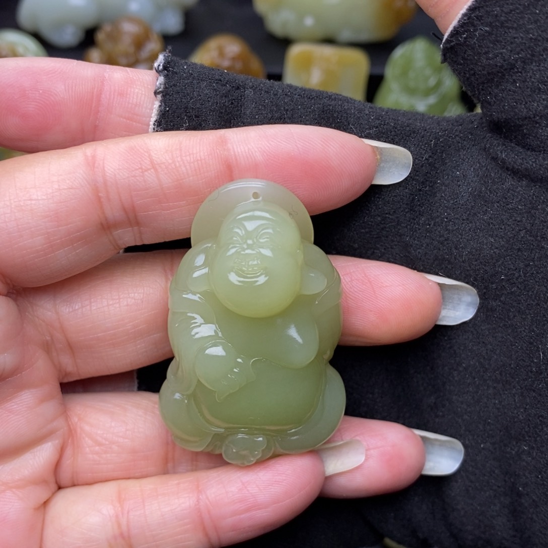 和田玉未镶嵌挂件