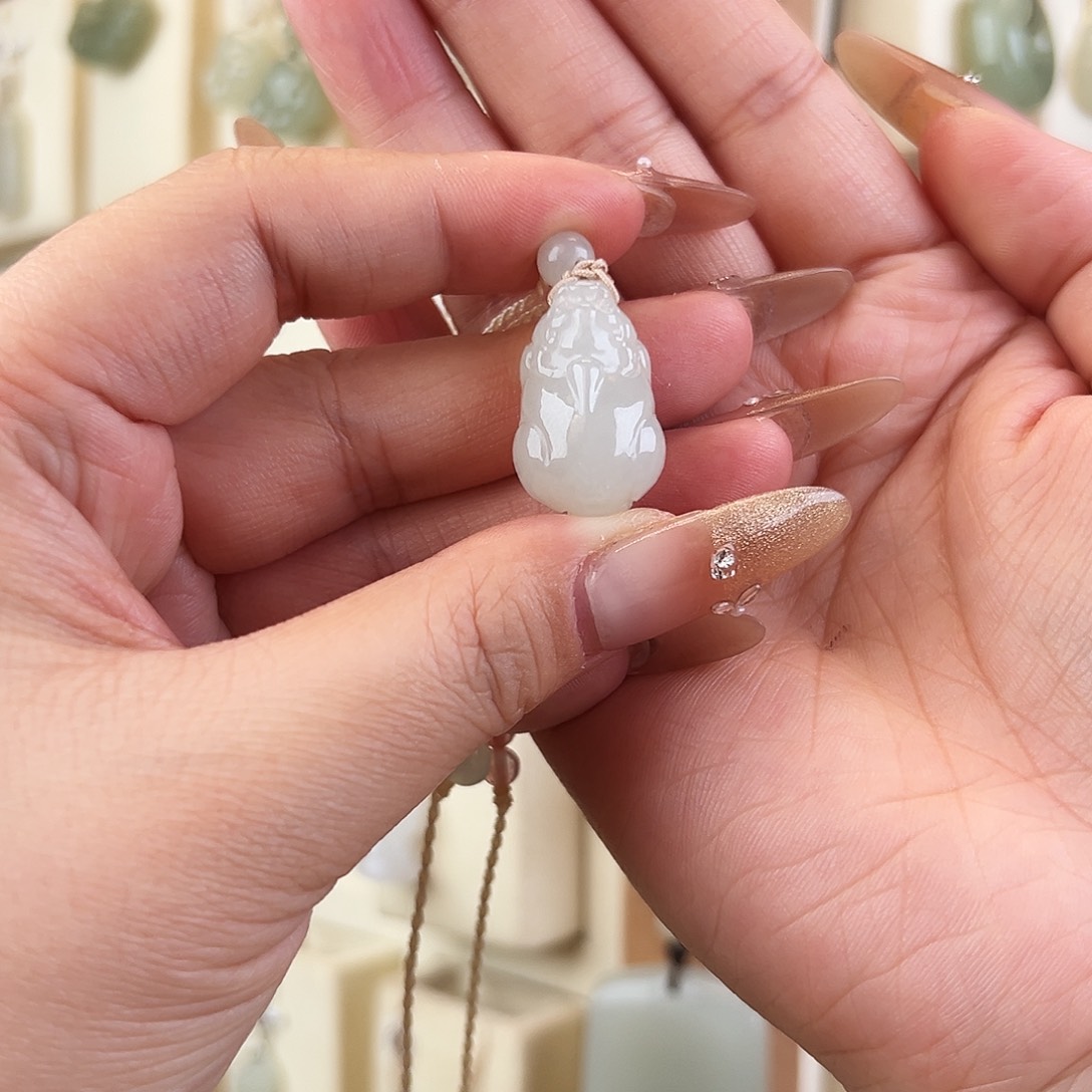 真***韵和田玉未镶嵌吊坠(赠链)