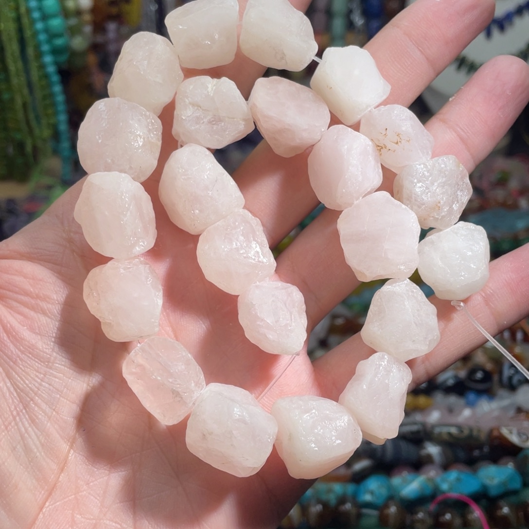 石英质玉，粉水晶原石随行16mm，未镶嵌